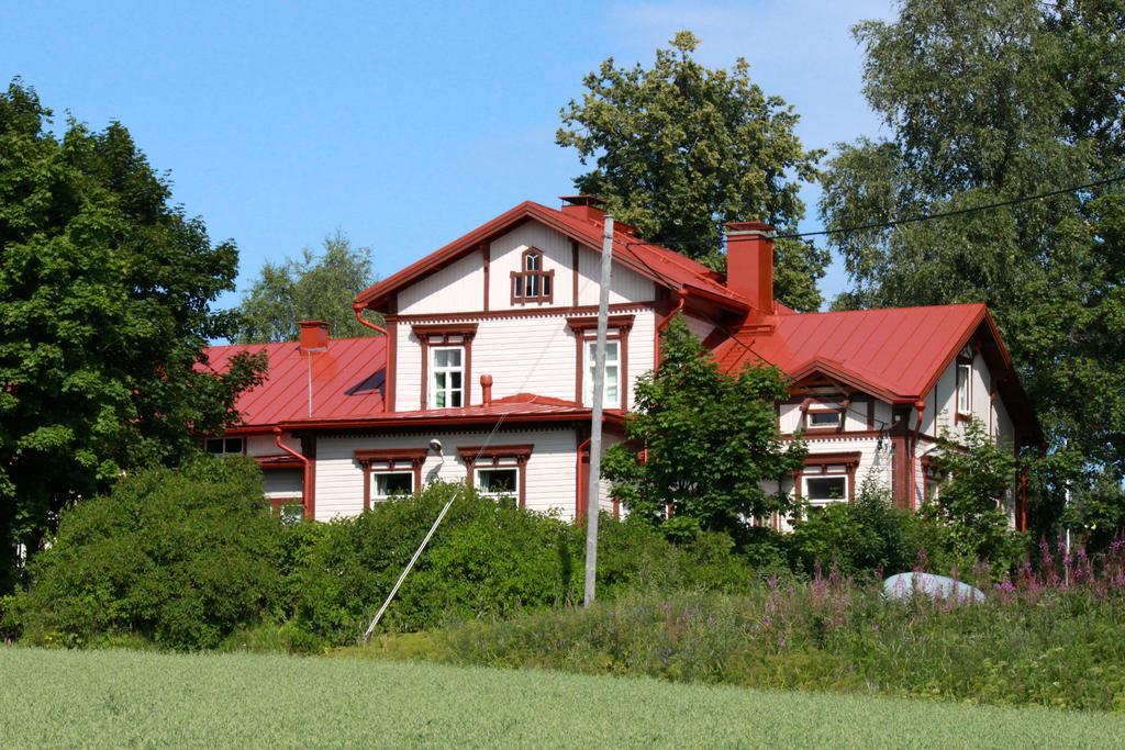 Loeydoen Kartano Hotel Ristiina Bagian luar foto